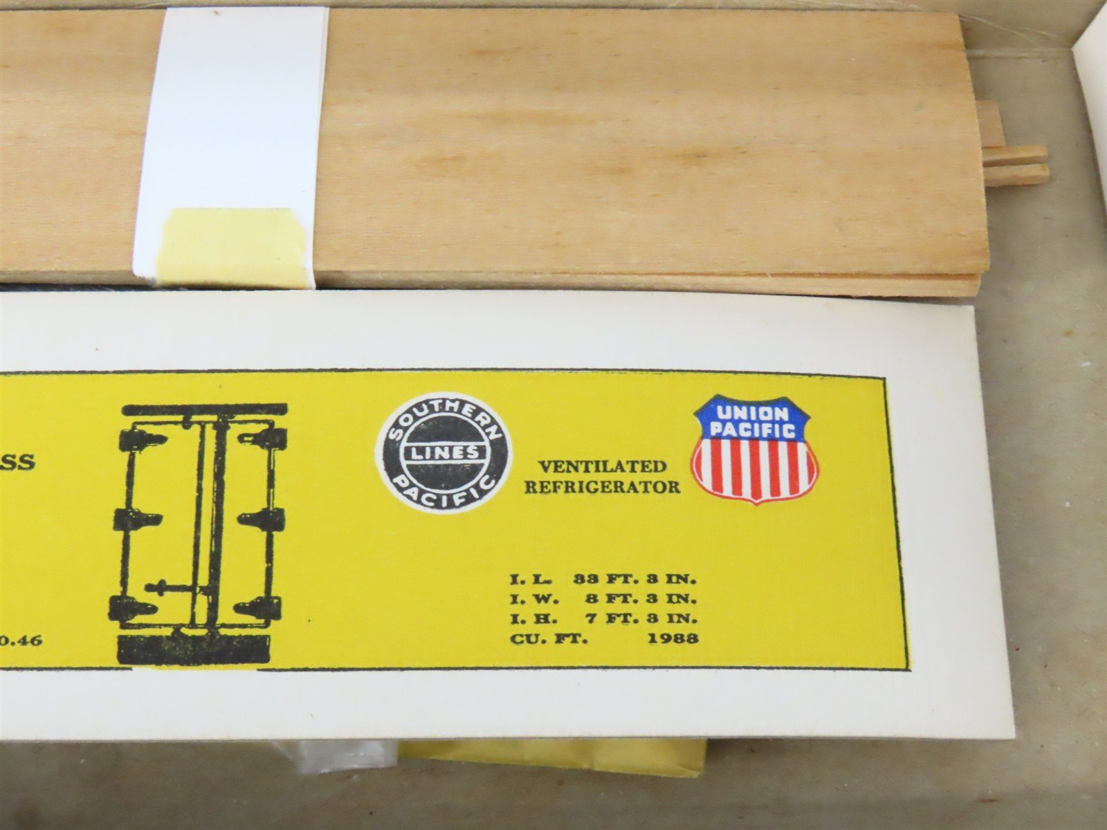 HO Scale REDBALL Kit No. 11 SP UP PFE Pacific Fruit Express Reefer #94358