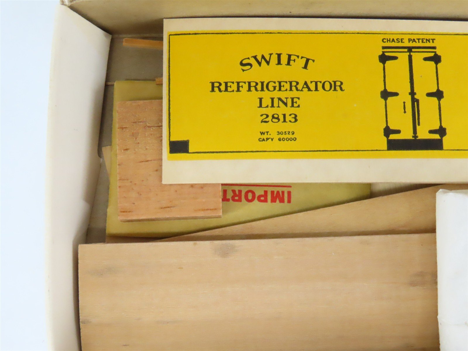 HO Scale REDBALL Kit No. 132 SRLX Swift Fresh Meat Reefer #2813