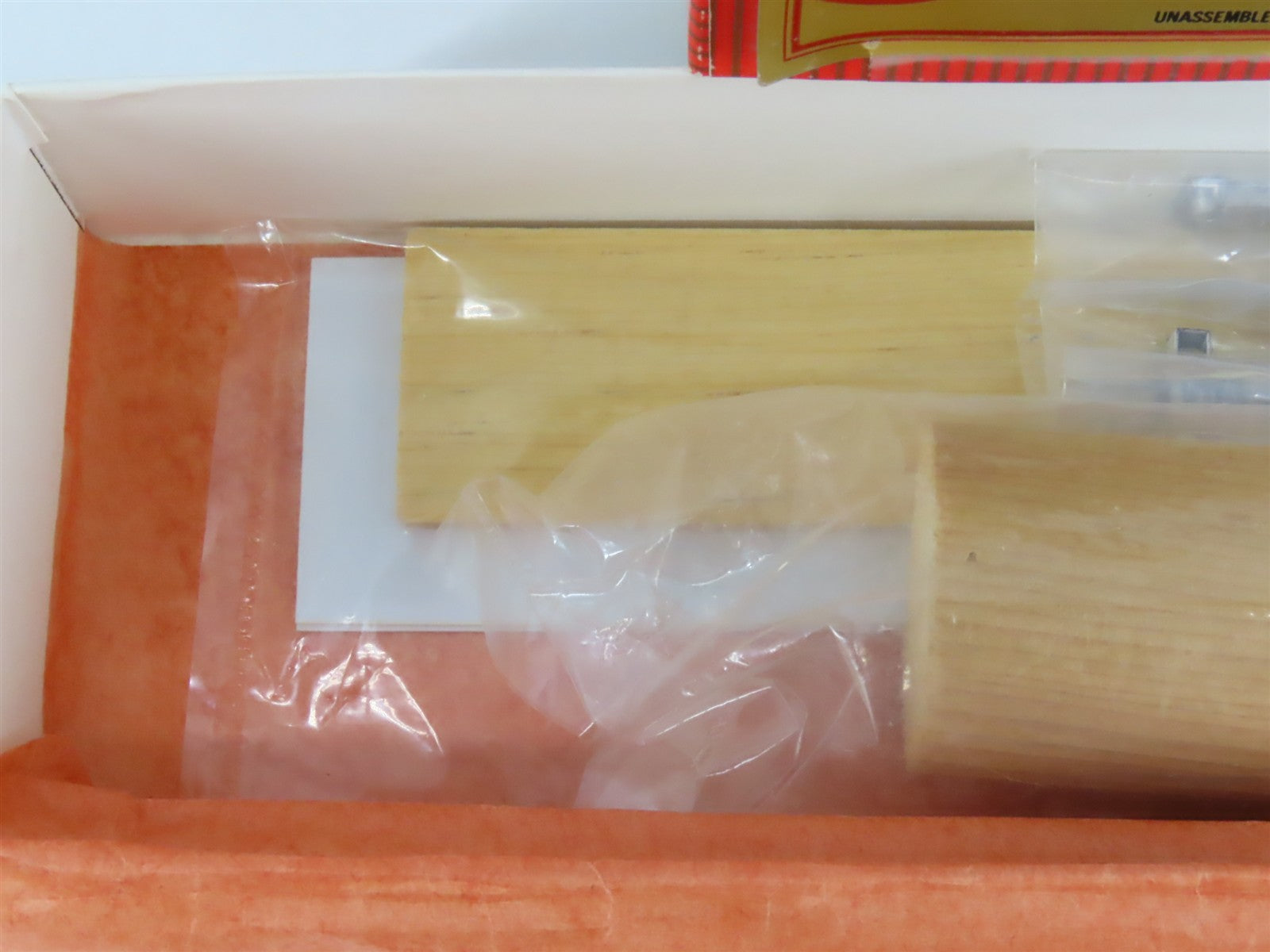 HO Scale REDBALL Kit 4326 Unpainted 200 Ton Flat Car