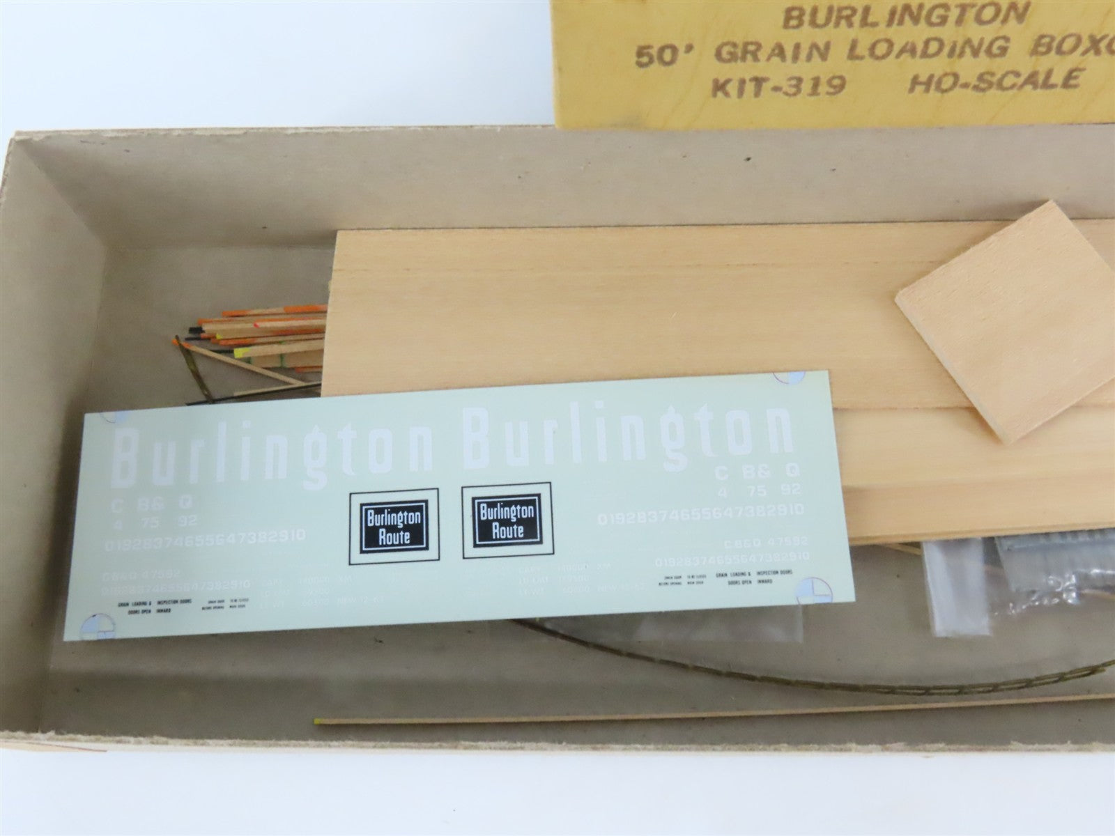HO Gloor Craft Models Kit 319 CB&Q Burlington Route 50' Grain Loading Box Car