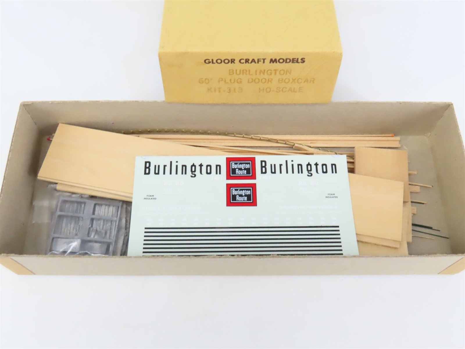 HO Scale Gloor Craft Models Kit 313 RBBQ Burlington Route 60' Plug Door Box Car