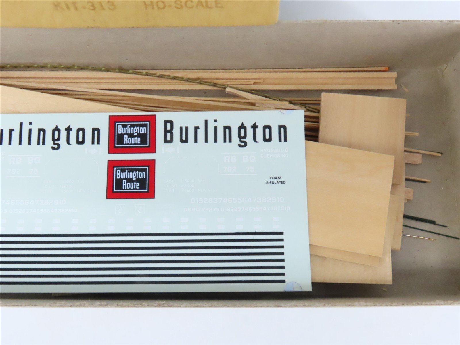 HO Scale Gloor Craft Models Kit 313 RBBQ Burlington Route 60' Plug Door Box Car