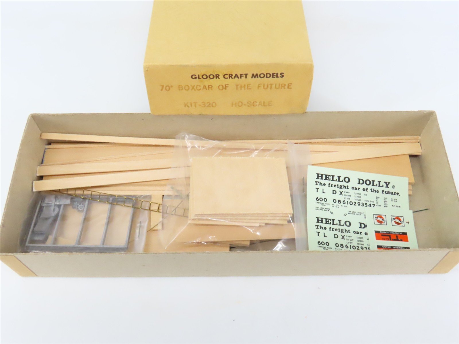 HO Scale Gloor Craft Models Kit 320 TLDX Hello Dolly 70' Lumber Box Car