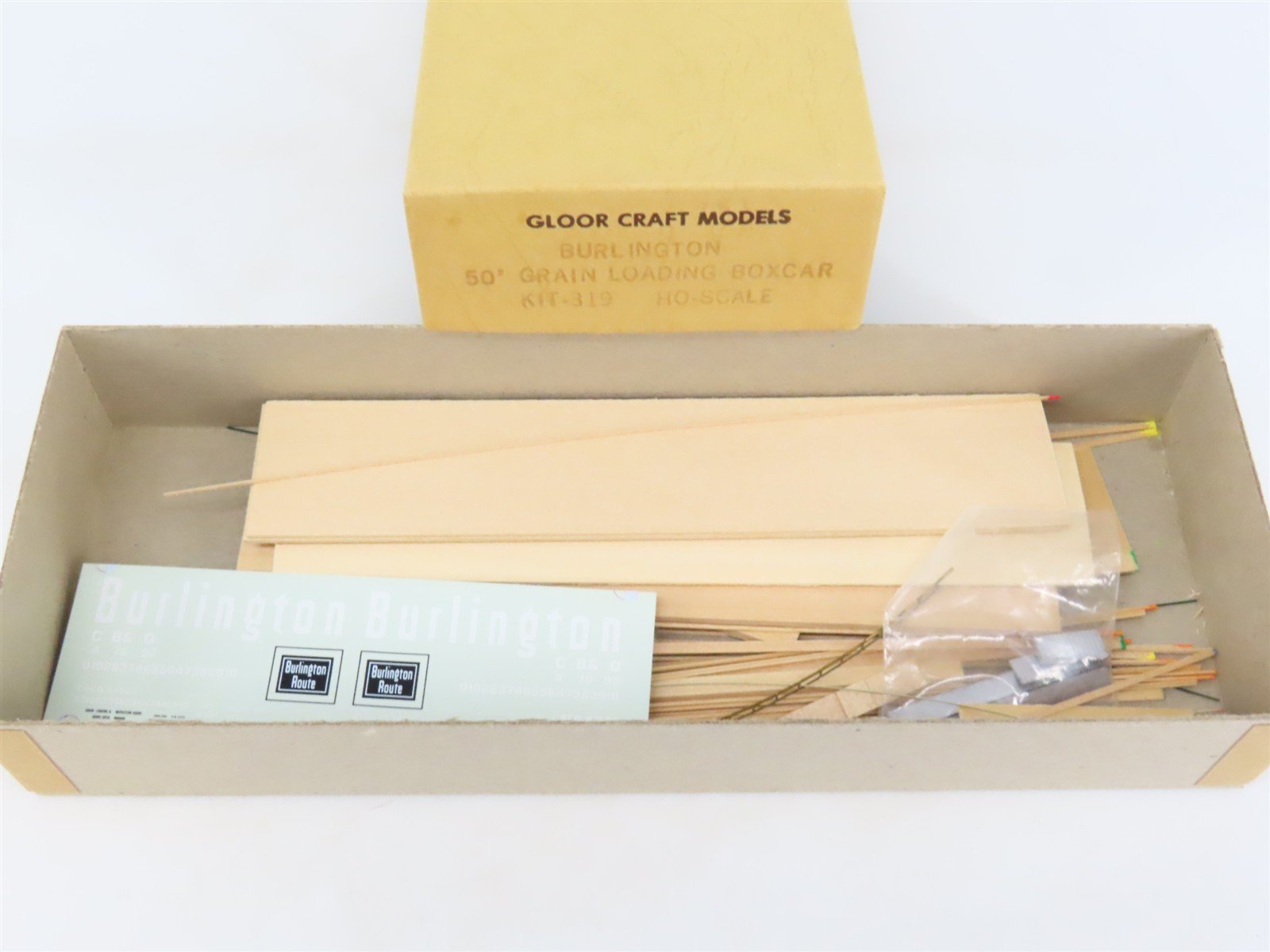 HO Gloor Craft Models Kit 319 CB&Q Burlington Route 50' Grain Loading Box Car