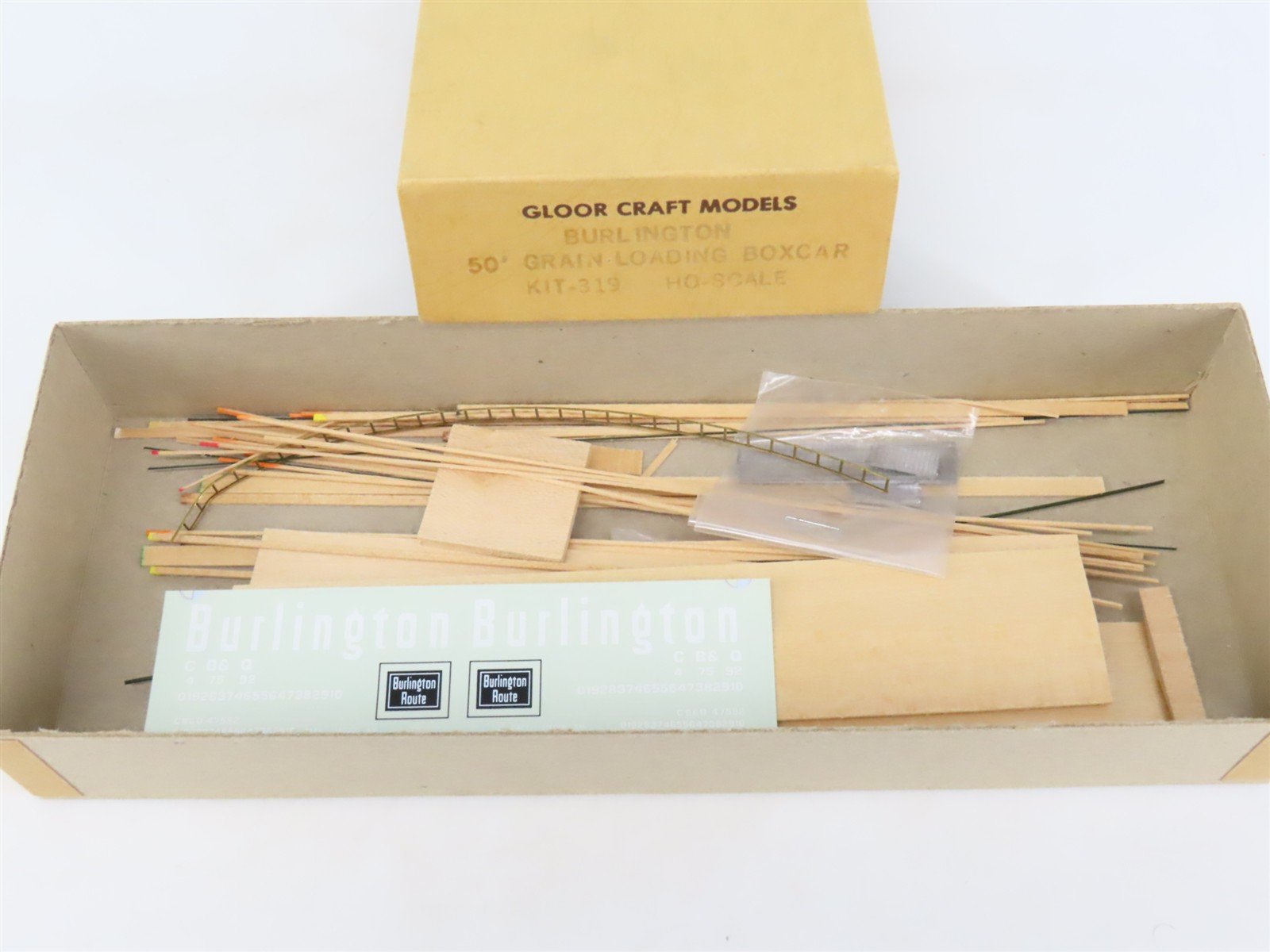 HO Gloor Craft Models Kit 319 CB&Q Burlington Route 50' Grain Loading Box Car