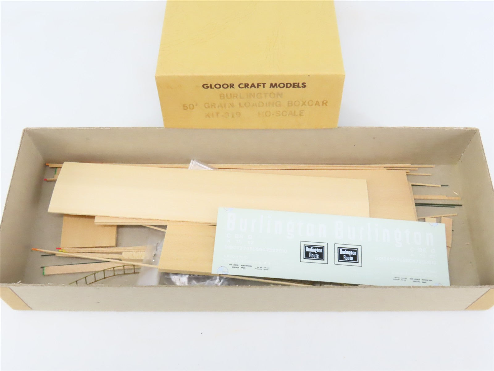 HO Gloor Craft Models Kit 319 CB&Q Burlington Route 50' Grain Loading Box Car