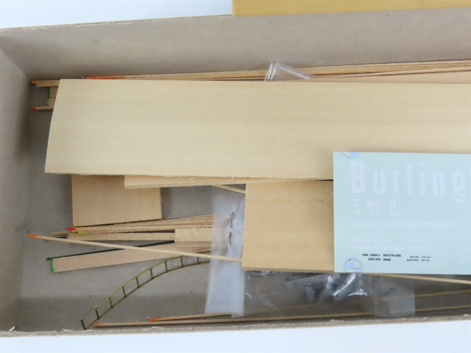 HO Gloor Craft Models Kit 319 CB&Q Burlington Route 50' Grain Loading Box Car