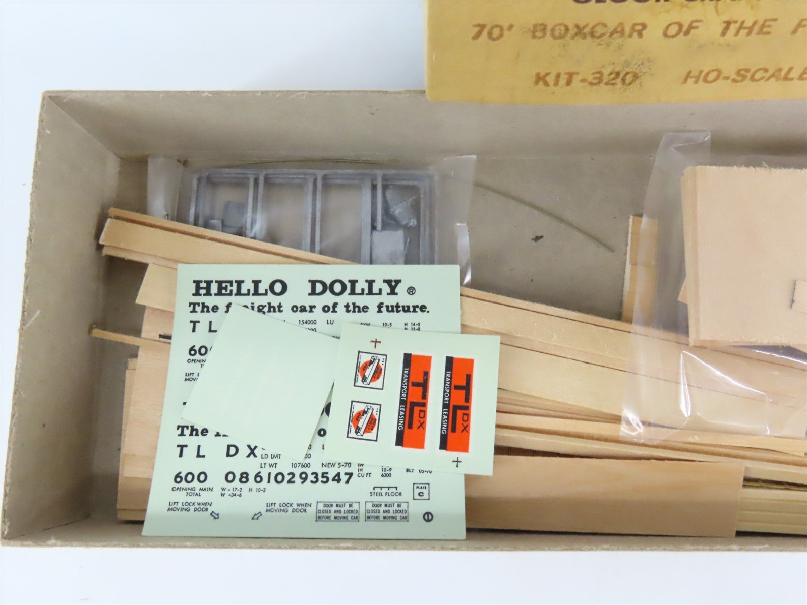 HO Scale Gloor Craft Models Kit 320 TLDX Hello Dolly 70' Lumber Box Car