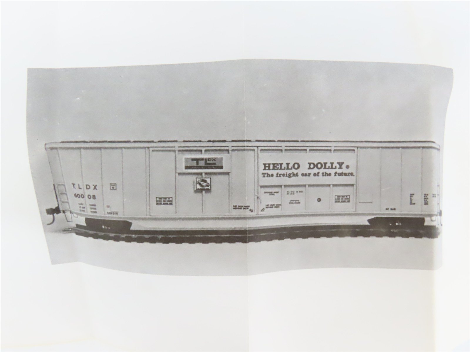 HO Scale Gloor Craft Models Kit 320 TLDX Hello Dolly 70' Lumber Box Car
