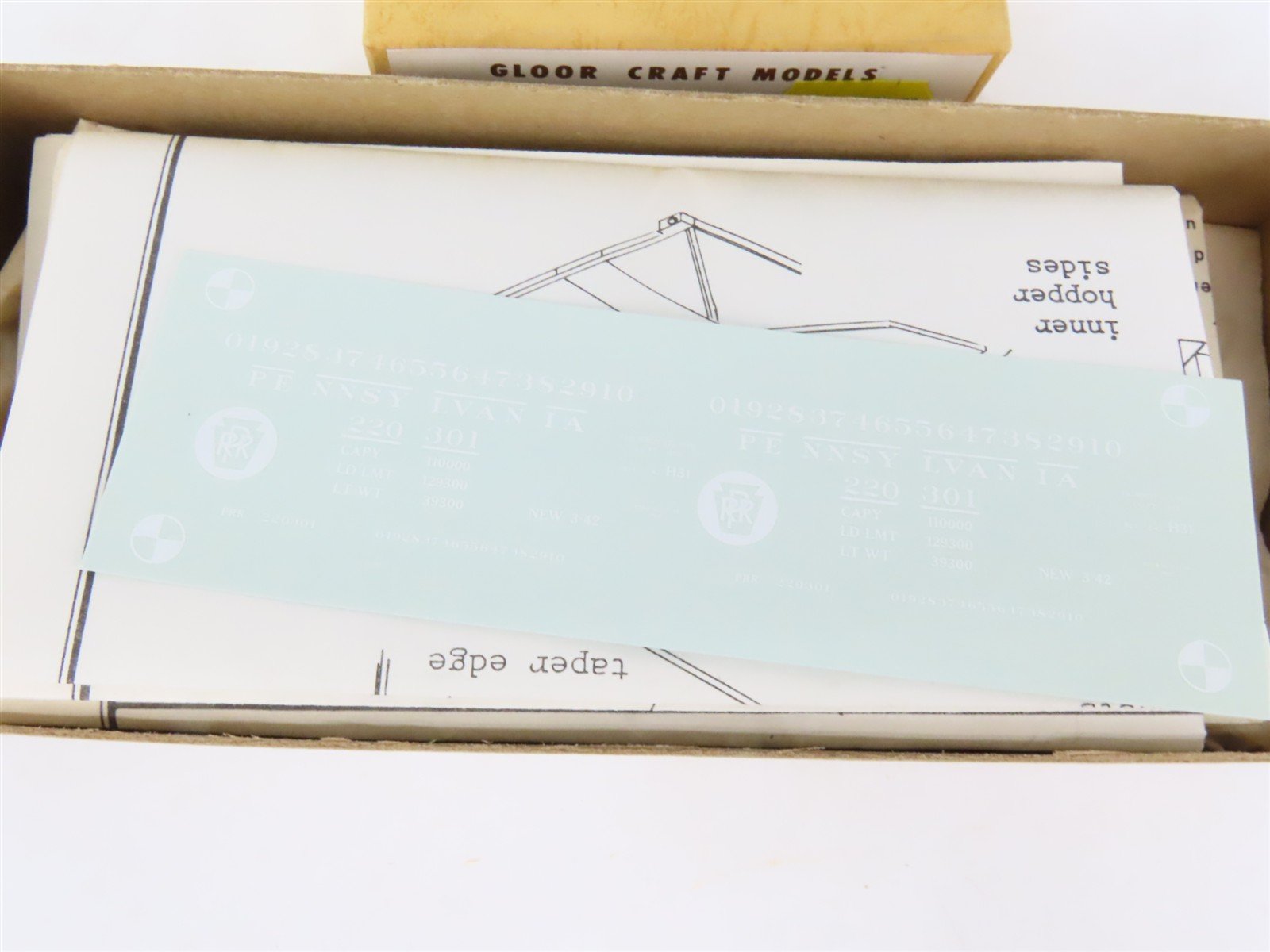 HO Scale Gloor Craft Models Kit 348 PRR Pennsylvania Railroad 2-Bay Hopper
