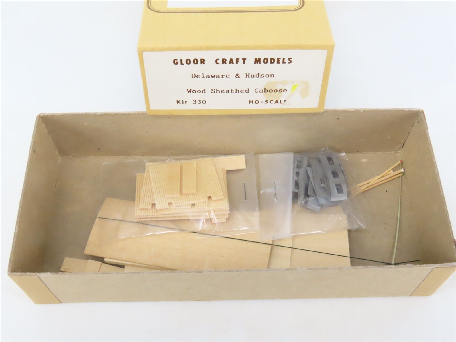 HO Scale Gloor Craft Models Kit 330 D&H Delaware & Hudson Wood Sheathed Caboose