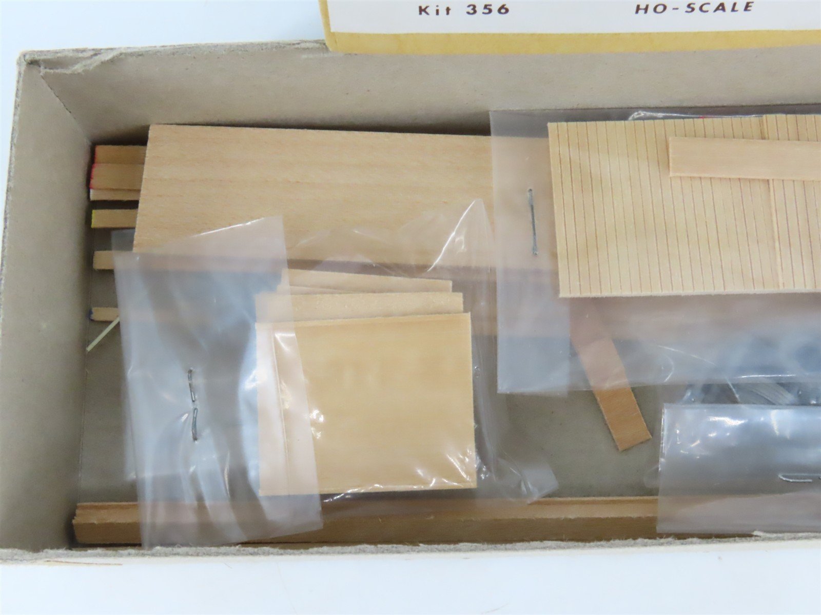 HO Gloor Craft Models Kit 356 Unpainted 50' Converted Flat Car w/ 45' Trailer