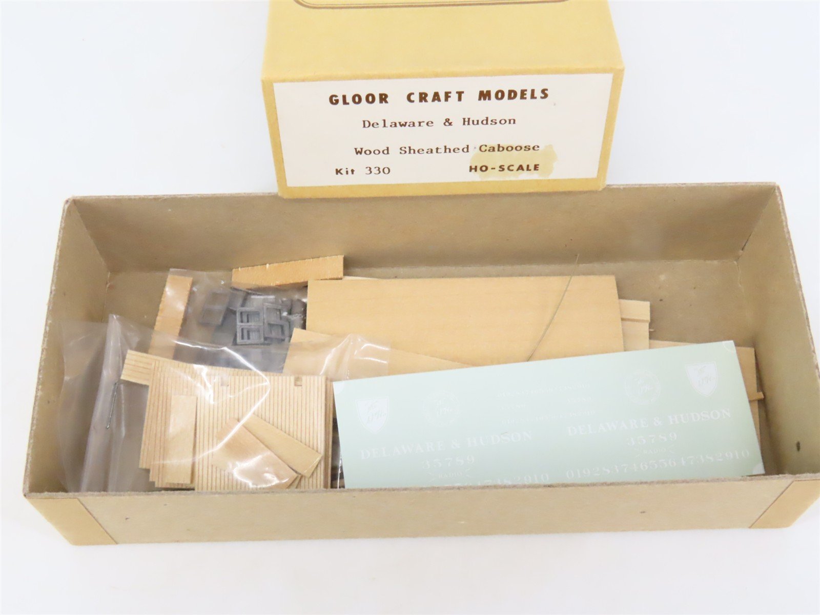 HO Scale Gloor Craft Models Kit 330 D&H Delaware & Hudson Wood Sheathed Caboose