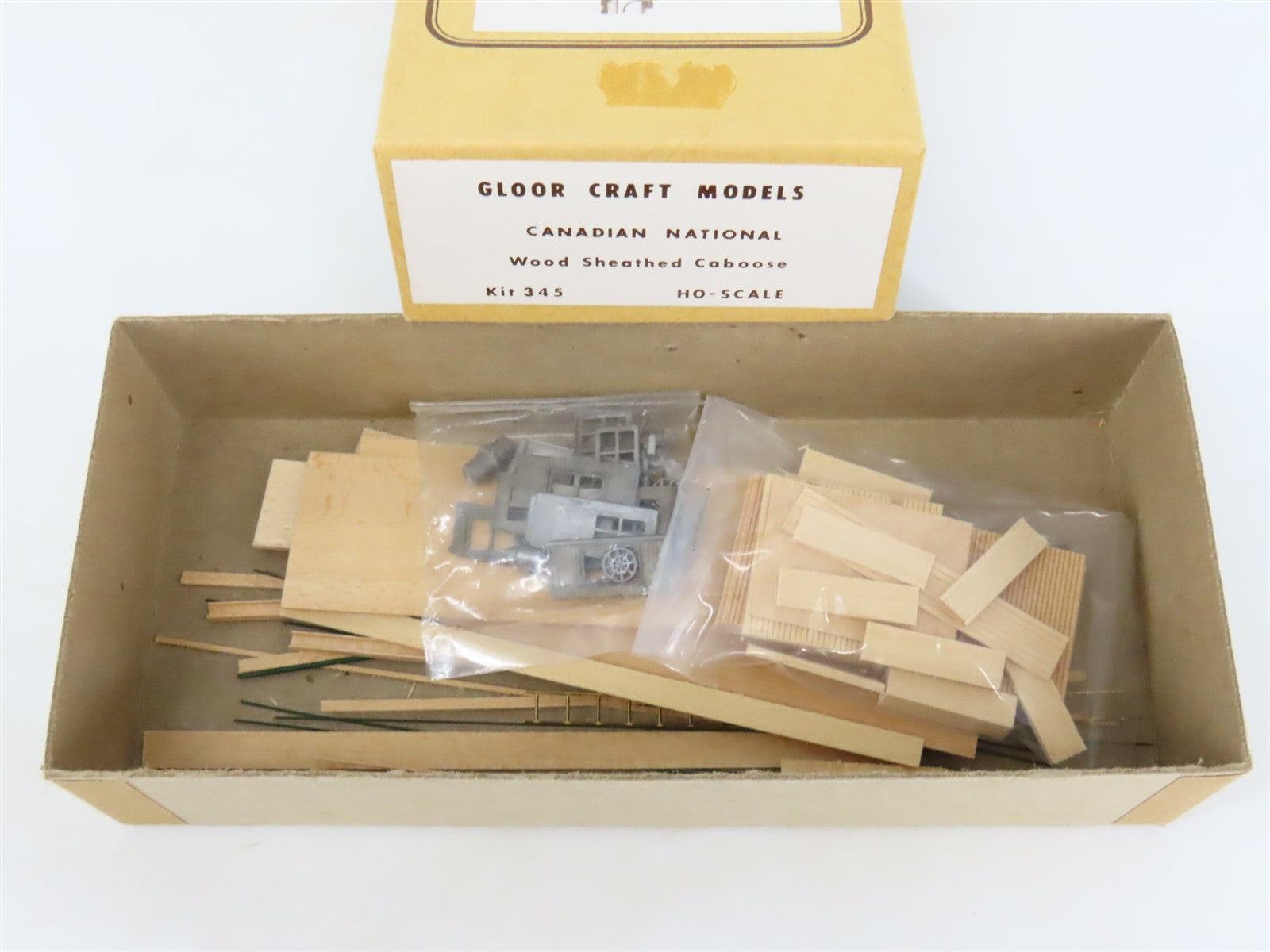 HO Scale Gloor Craft Models Kit 345 CN Canadian National Wood Sheathed Caboose