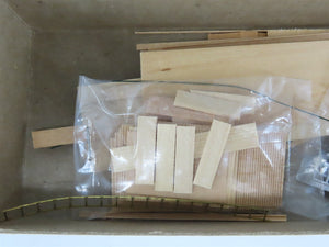 HO Scale Gloor Craft Models Kit 345 CN Canadian National Wood Sheathed Caboose