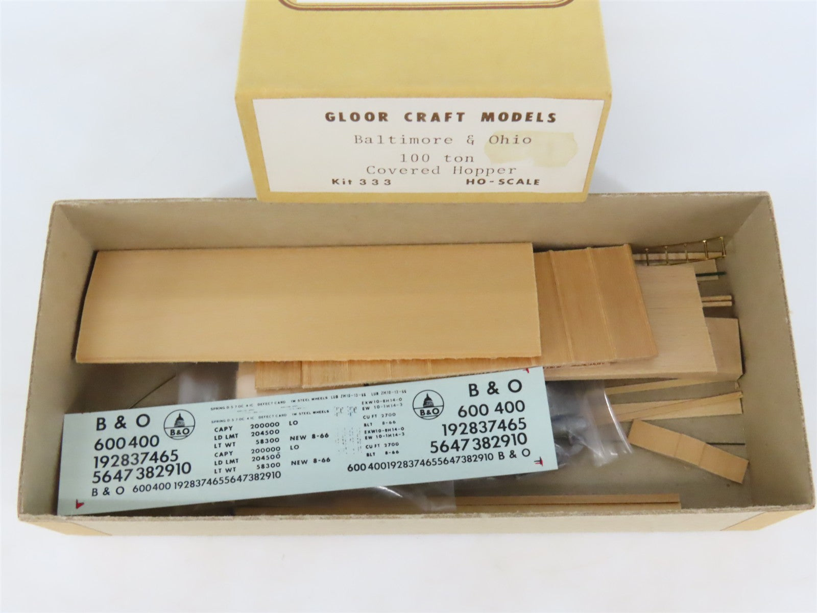 HO Scale Gloor Craft Models Kit 333 B&O Baltimore & Ohio Covered 2-Bay Hopper