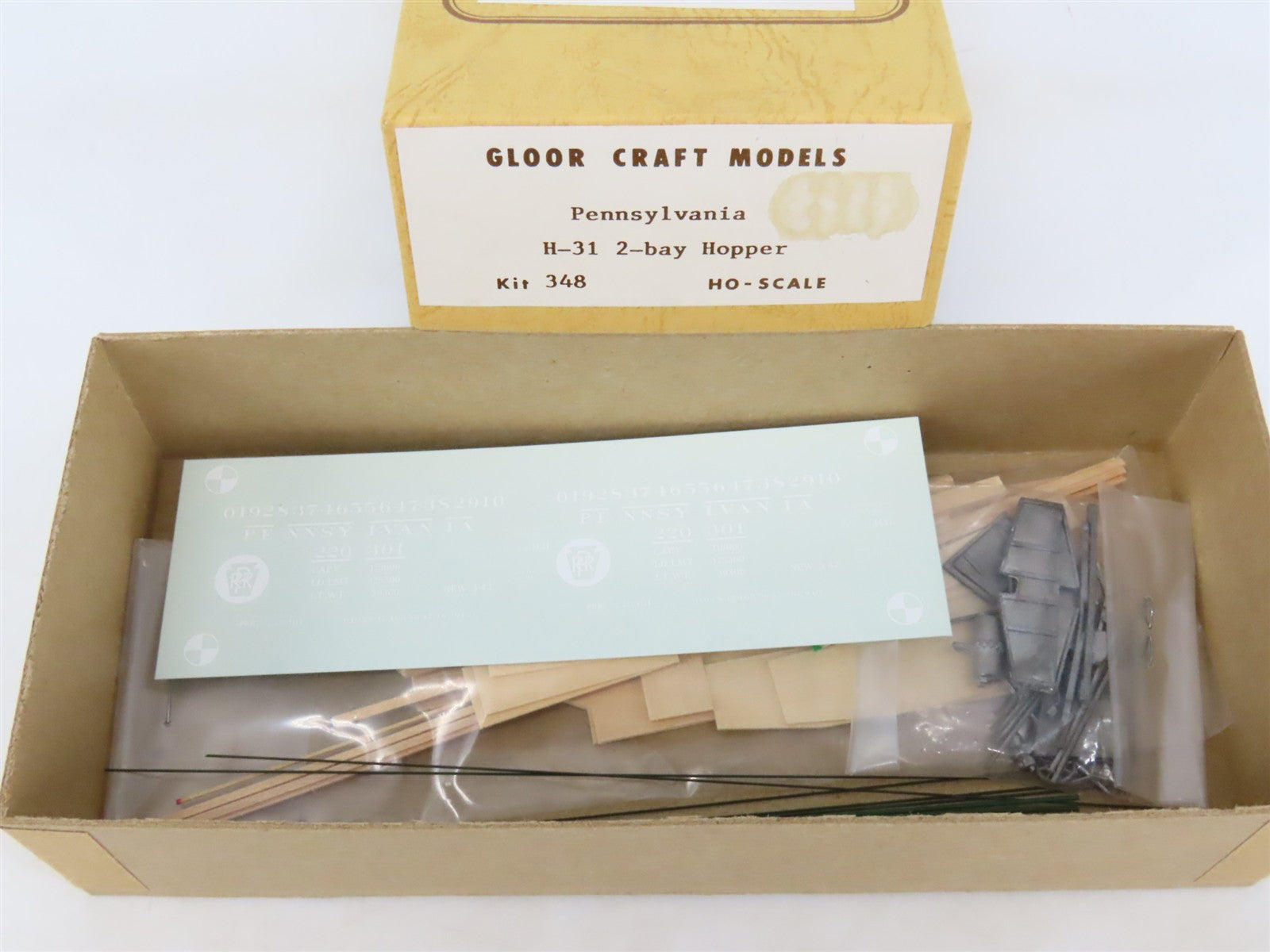 HO Scale Gloor Craft Models Kit 348 PRR Pennsylvania Railroad 2-Bay Hopper