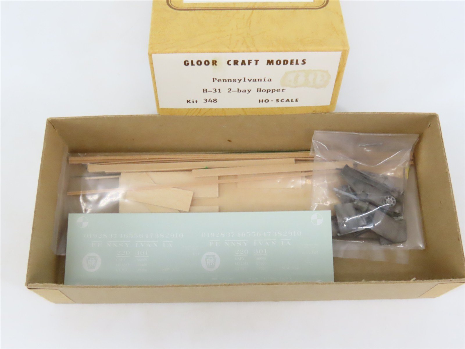 HO Scale Gloor Craft Models Kit 348 PRR Pennsylvania Railroad 2-Bay Hopper