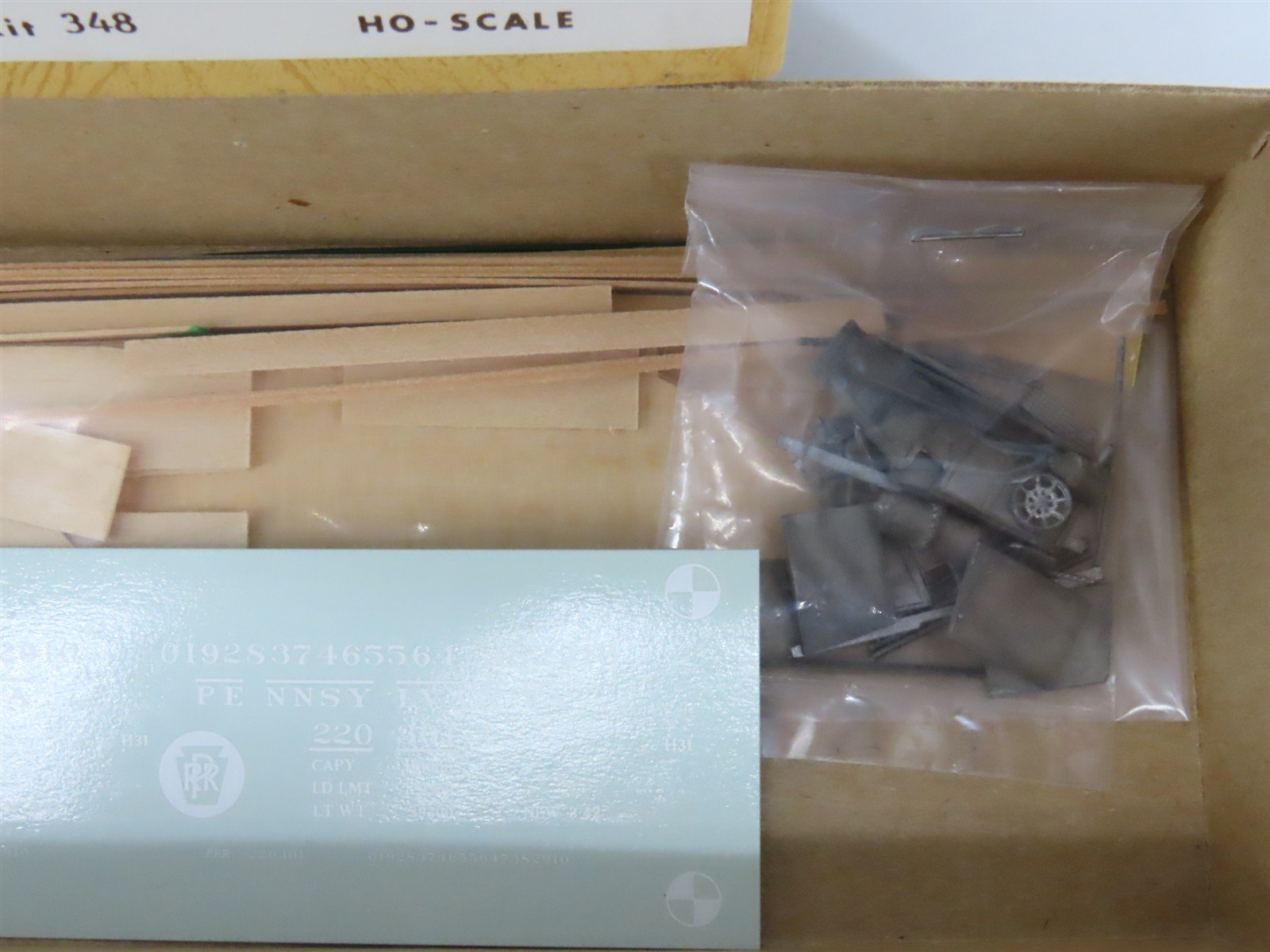 HO Scale Gloor Craft Models Kit 348 PRR Pennsylvania Railroad 2-Bay Hopper