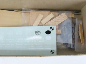 HO Scale Gloor Craft Models Kit 325 P&LE Pittsburgh & Lake Erie Railroad Caboose