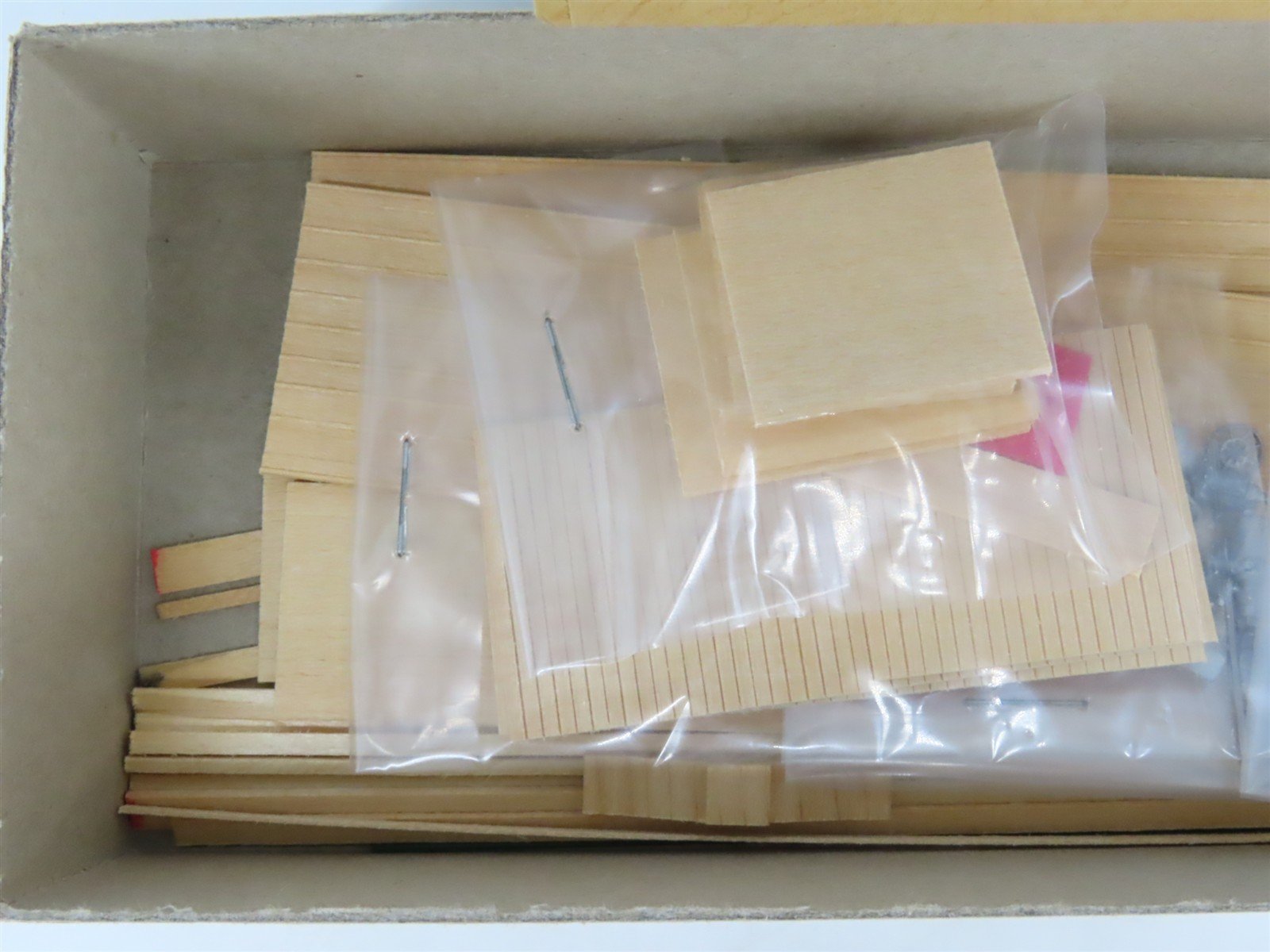 HO Gloor Craft Models Kit 356 Unpainted 50' Converted Flat Car w/ 45' Trailer