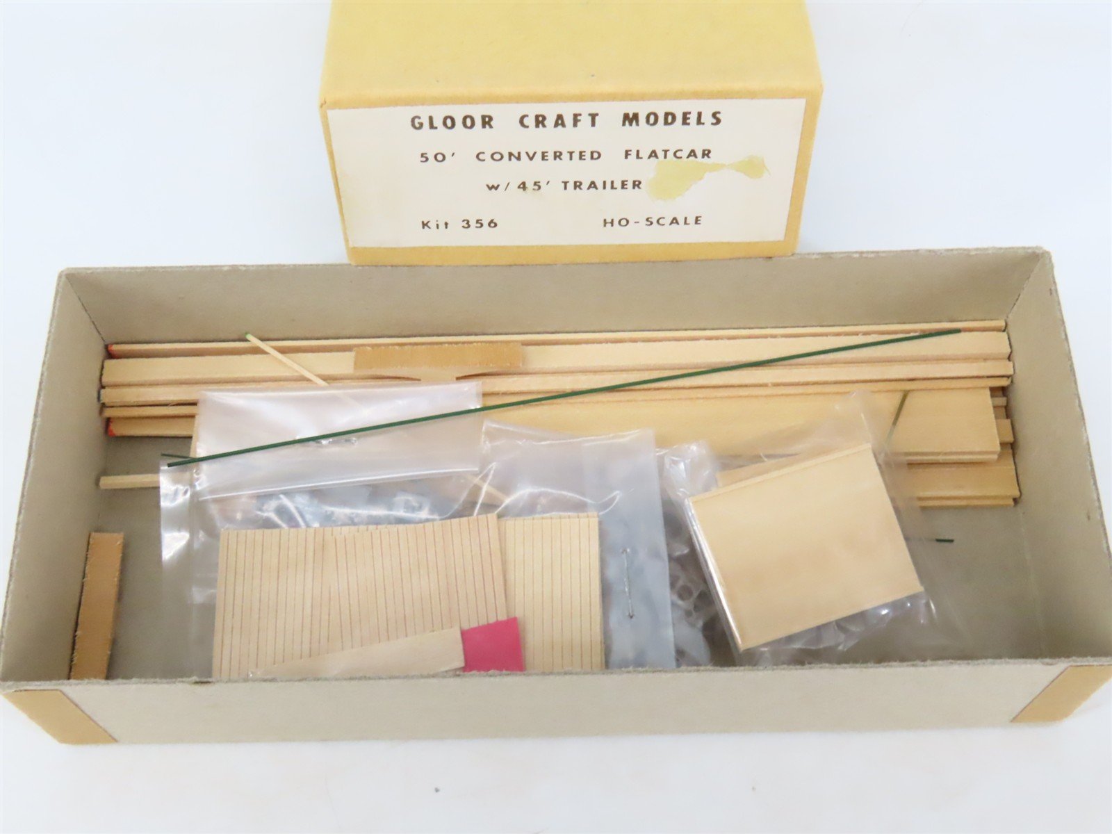 HO Gloor Craft Models Kit 356 Unpainted 50' Converted Flat Car w/ 45' Trailer