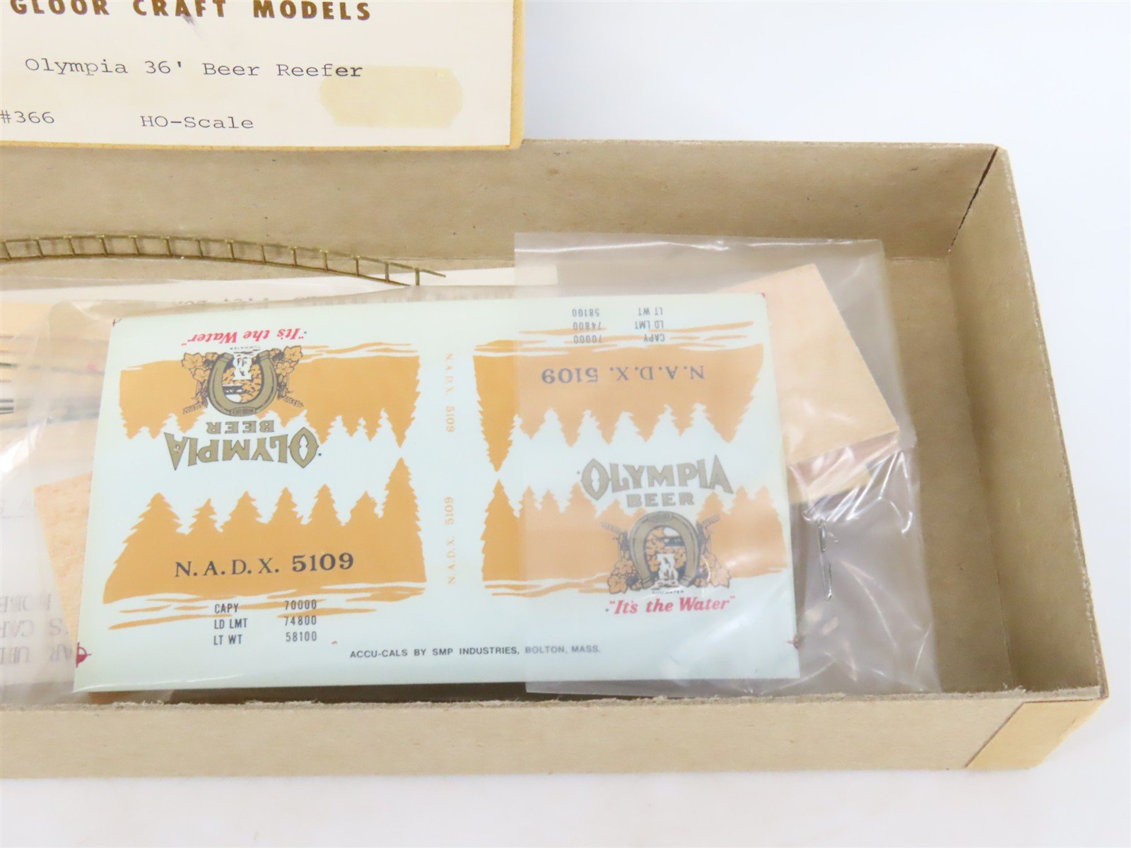 HO Scale Gloor Craft Models Kit 366 NADX Olympia 36' Beer Reefer #5109