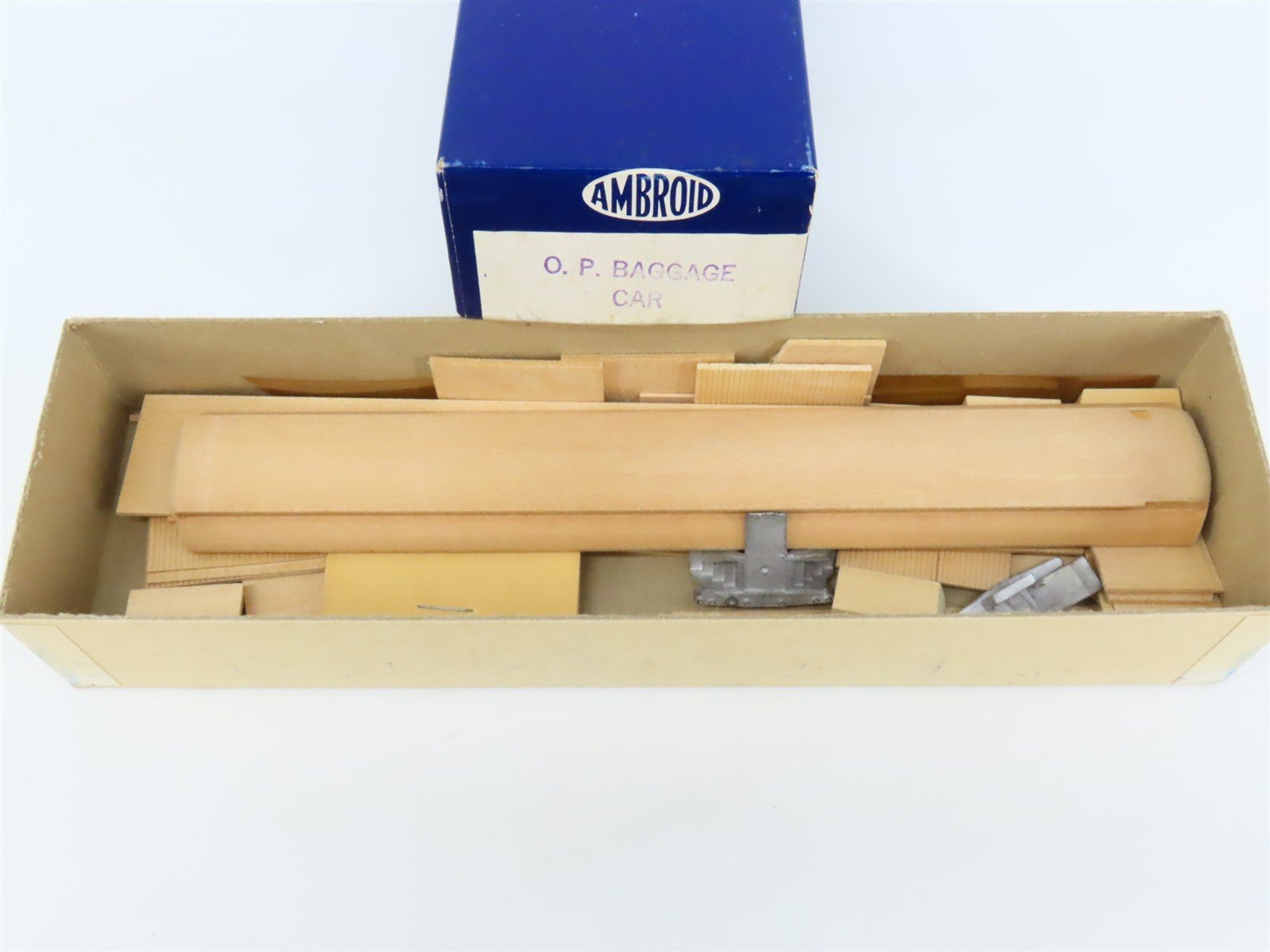 HO Scale Ambroid Craftsman Kit Undecorated Open Platform Baggage Passenger Car