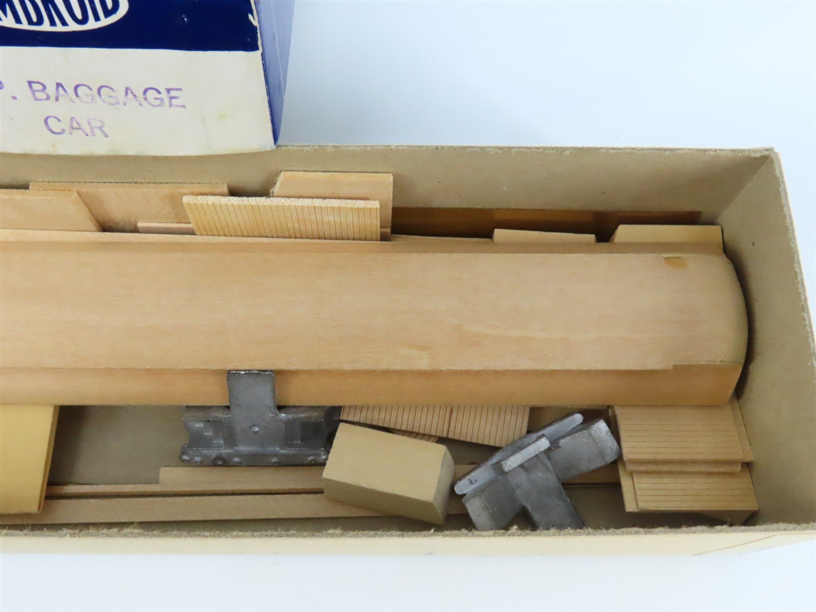 HO Scale Ambroid Craftsman Kit Undecorated Open Platform Baggage Passenger Car