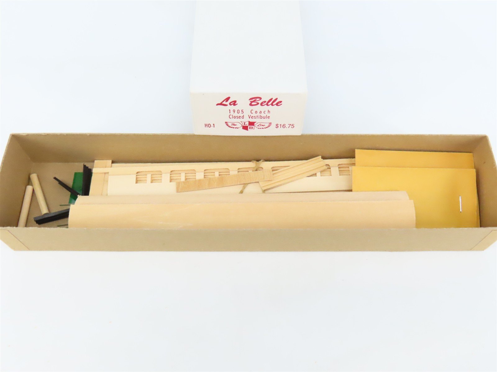 HO LaBelle Craftsman Kit #HO-1 Undecorated 1905 Closed Vestibule Coach Passenger