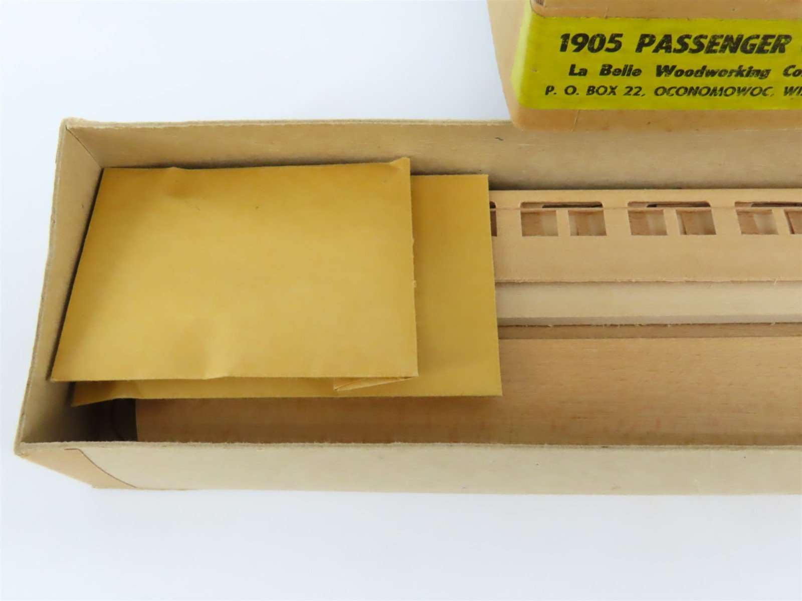 HO Scale LaBelle Craftsman Kit Undecorated 1905 Coach Passenger Car