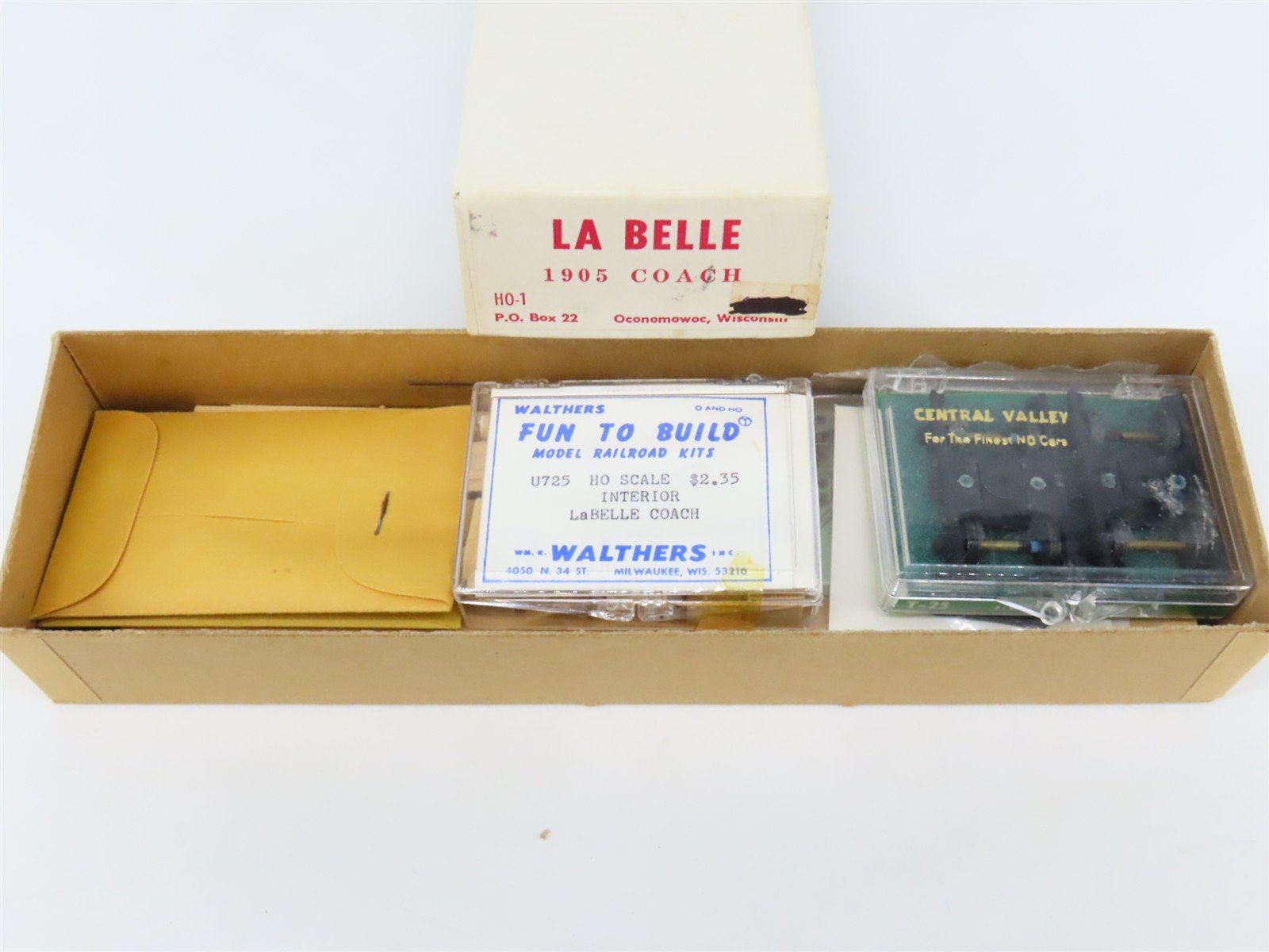 HO LaBelle Craftsman Kit #HO-1 Undecorated Coach Passenger + Trucks & Interior