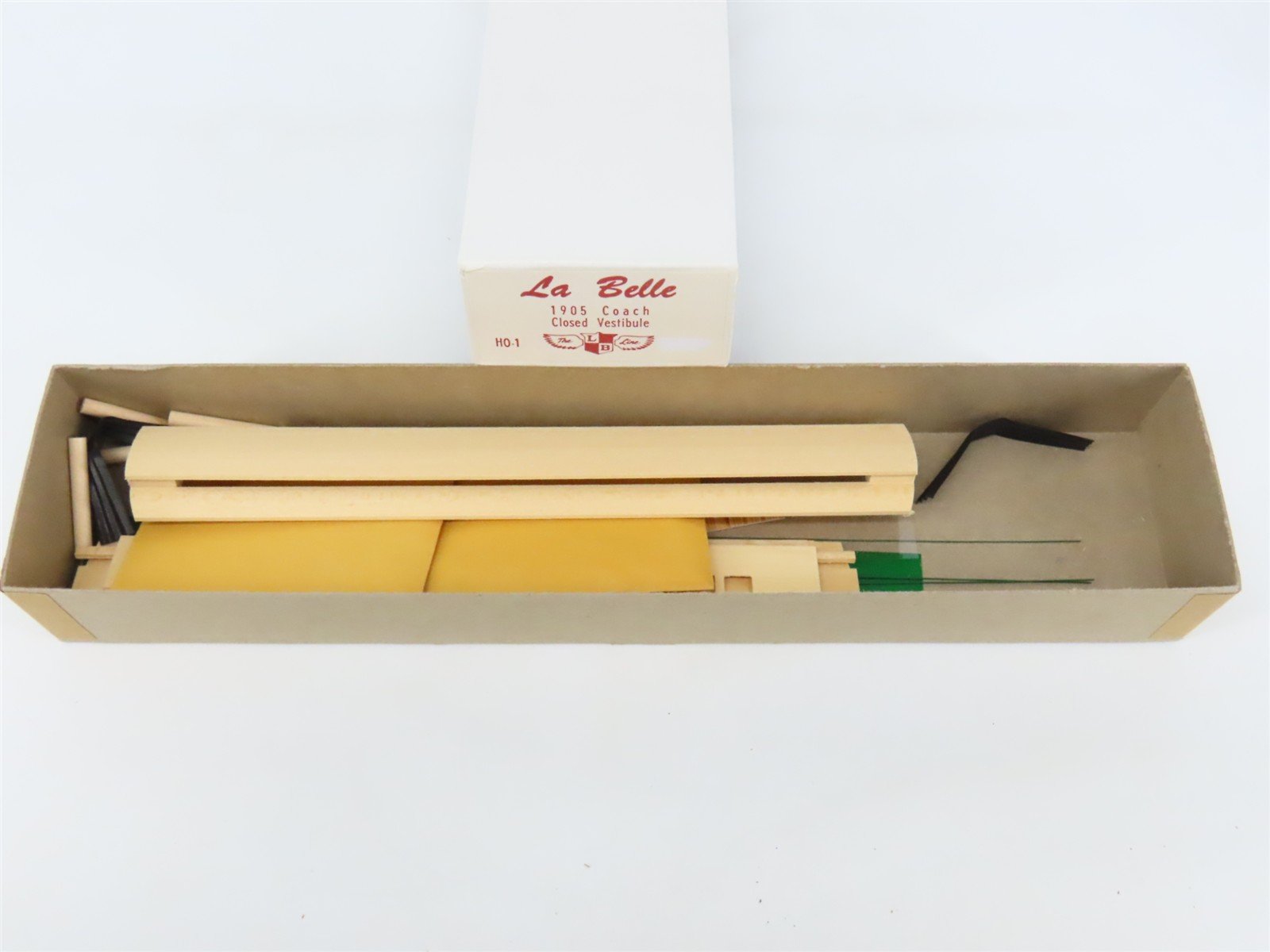 HO LaBelle Craftsman Kit #HO-1 Undecorated 1905 Closed Vestibule Coach Passenger