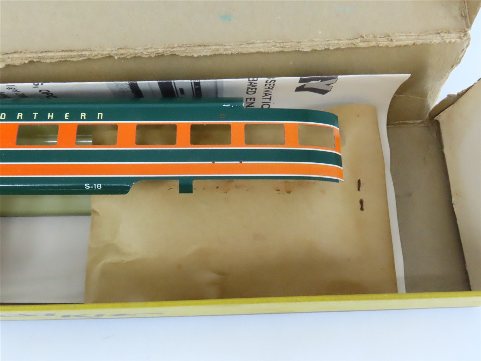 HO Scale Varney Kit #S-18 GN Great Northern Shorty Observation Passenger Car