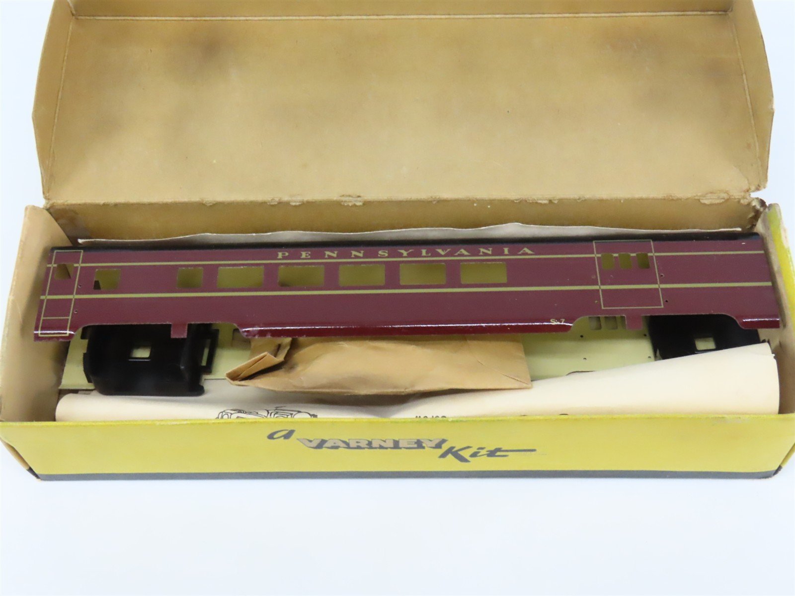 HO Scale Varney Kit #S-7 PRR Pennsylvania Shorty Combine Passenger Car