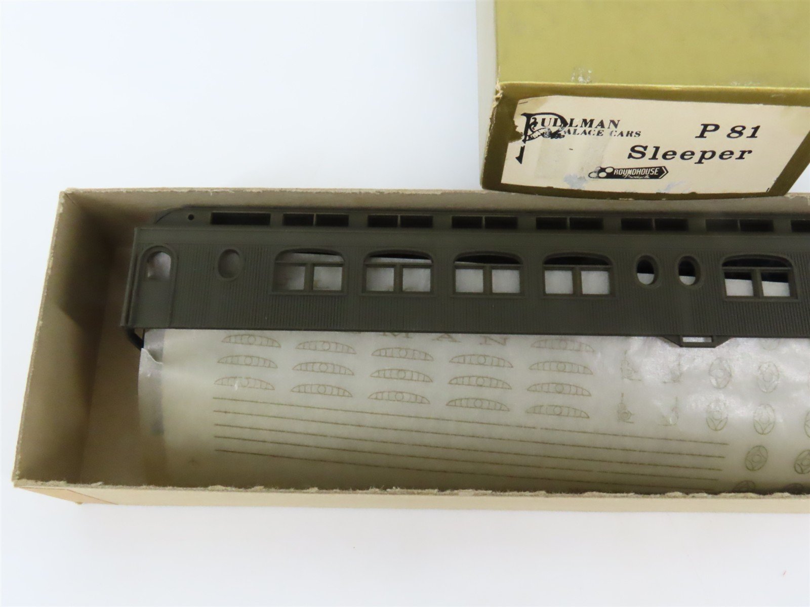 HO Scale Roundhouse Pullman Palace Kit P81 Undecorated Sleeper Passenger Car