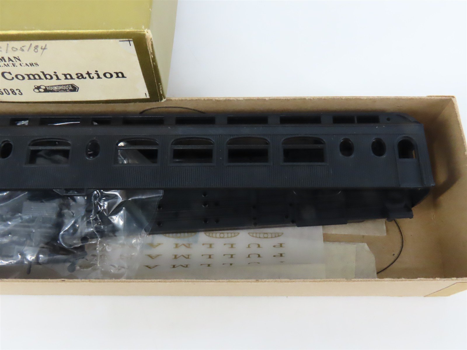HO Scale Roundhouse Pullman Palace Kit #6083 Undecorated Combine Passenger Car