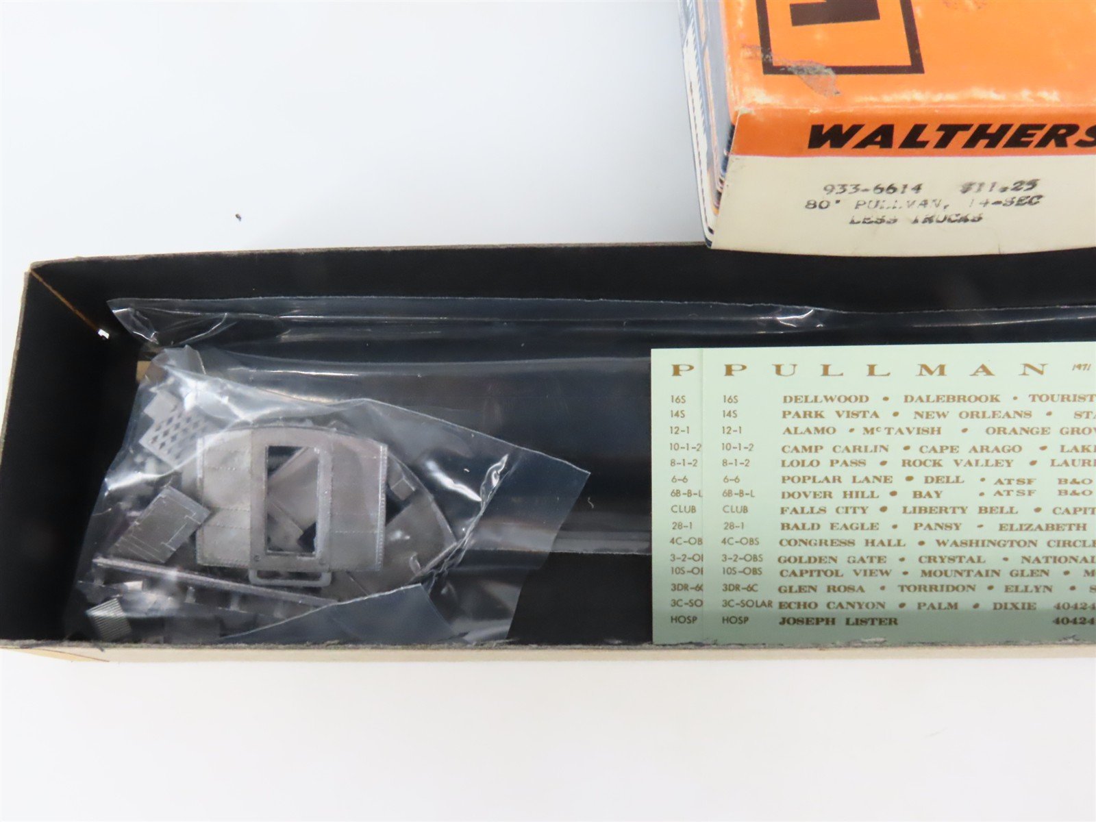 HO Scale Walthers 933-6614 Undecorated 80' Pullman 14-Section Passenger Car