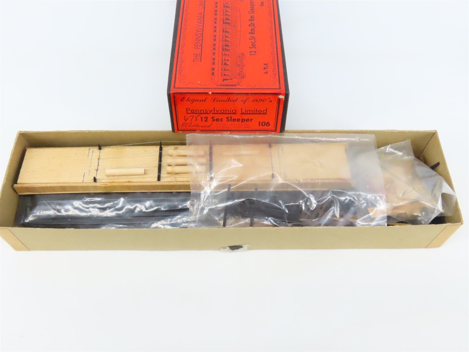 HO Westwood Craftsman Kit 106 Undecorated Pennsylvania Limited Sleeper Passenger