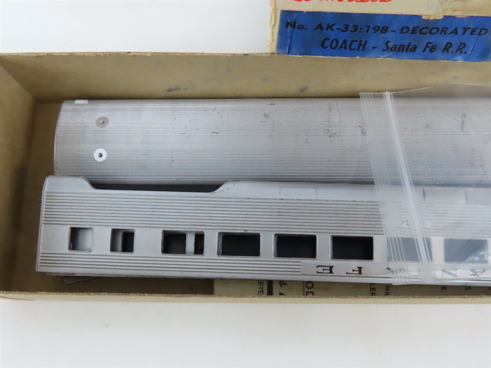 HO Scale Globe Models Kit #AK-33:198 ATSF Santa Fe Coach Passenger Car #3150