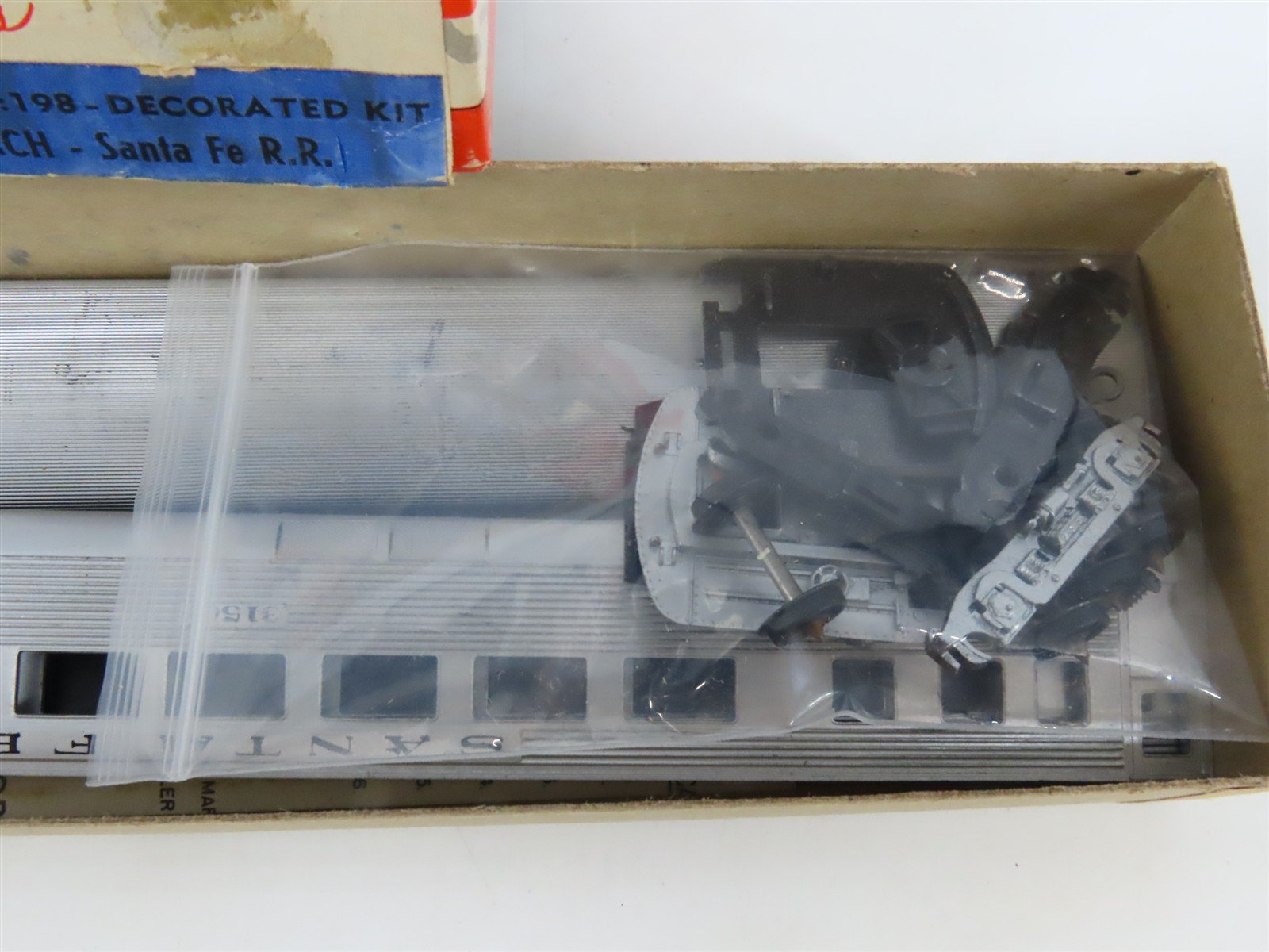 HO Scale Globe Models Kit #AK-33:198 ATSF Santa Fe Coach Passenger Car #3150