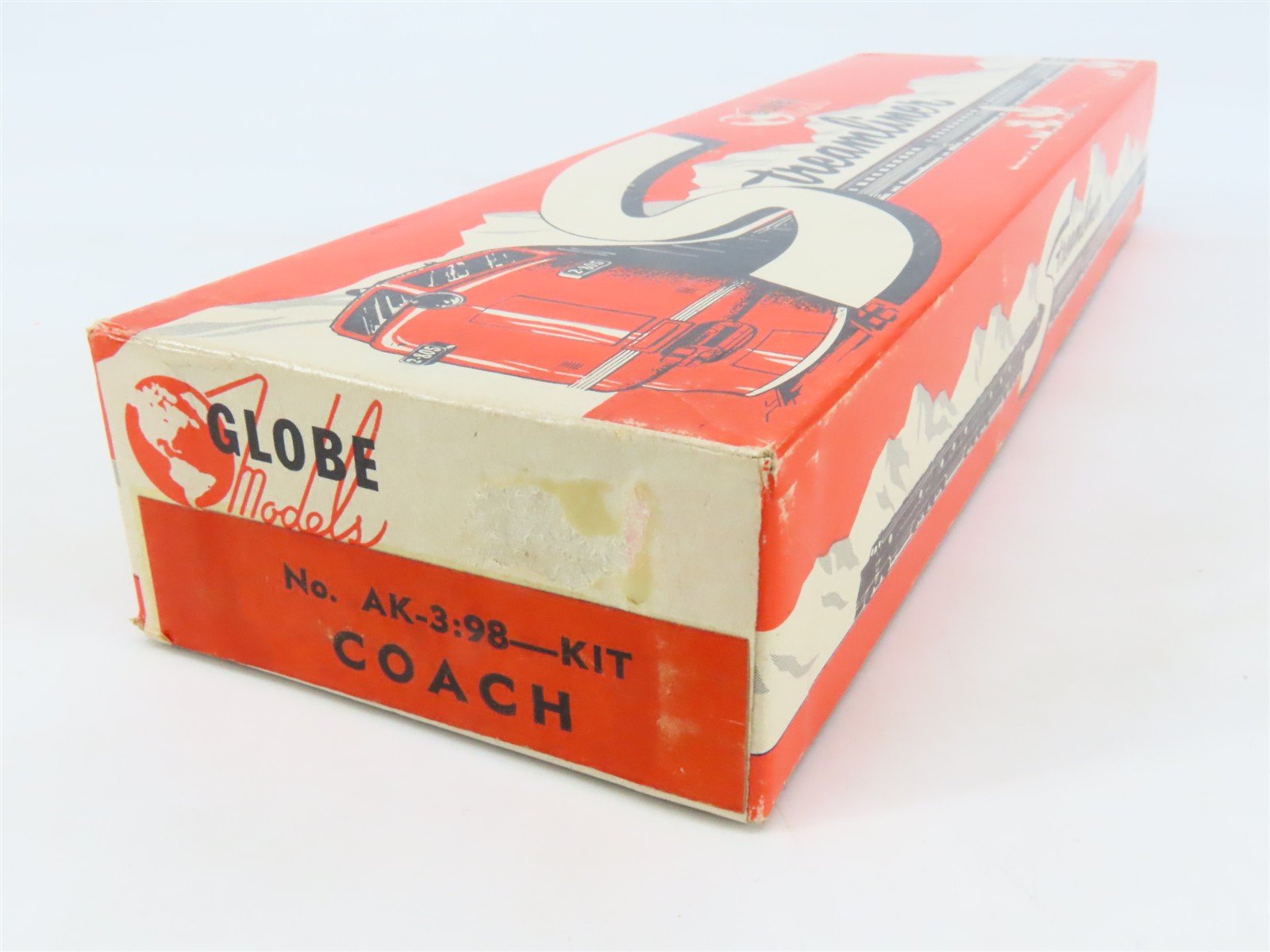 HO Scale Globe Models Kit #AK-3:98 Undecorated Coach Passenger Car