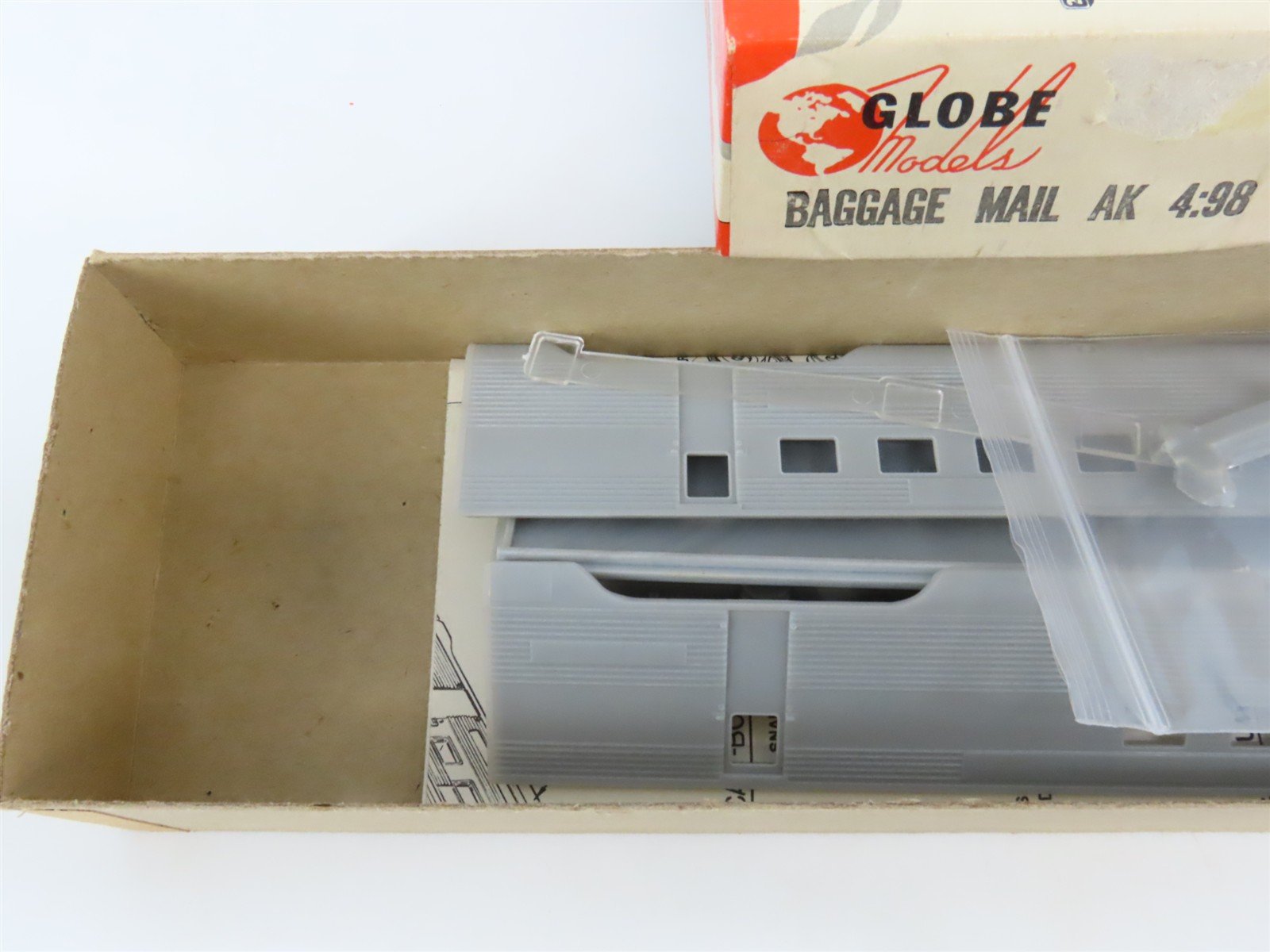 HO Scale Globe Models Kit #AK-4:98 Undecorated Baggage/RPO Passenger Car