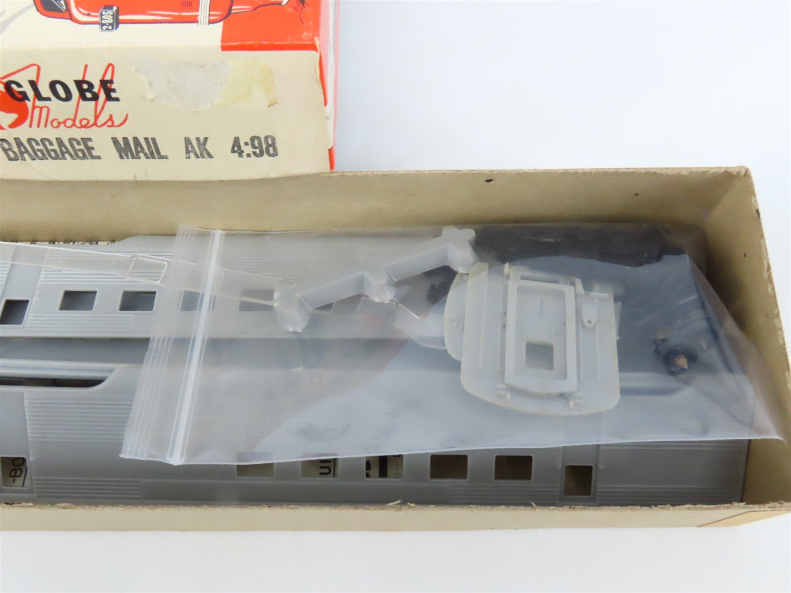 HO Scale Globe Models Kit #AK-4:98 Undecorated Baggage/RPO Passenger Car