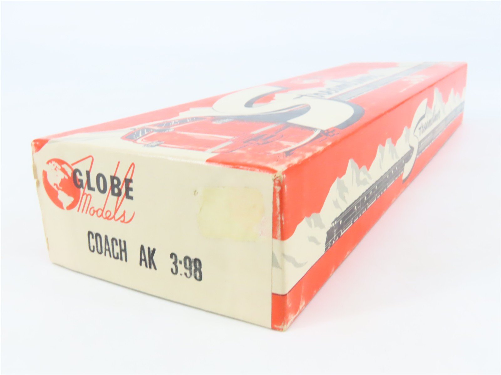 HO Scale Globe Models Kit #AK-3:98 Undecorated Coach Passenger Car