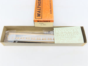 HO Scale Walthers Kit #933-6682 Undecorated 80' Coach Passenger Car
