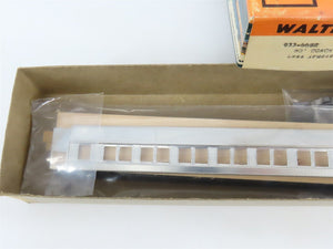 HO Scale Walthers Kit #933-6682 Undecorated 80' Coach Passenger Car