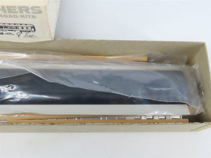HO Scale Walthers Kit #7811 Undecorated 80' Pullman 8-Section Passenger Car