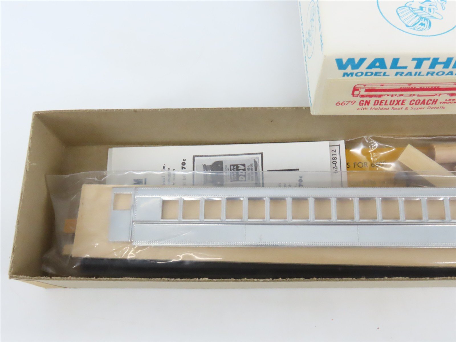 HO Walthers Kit #6679 Undecorated GN 