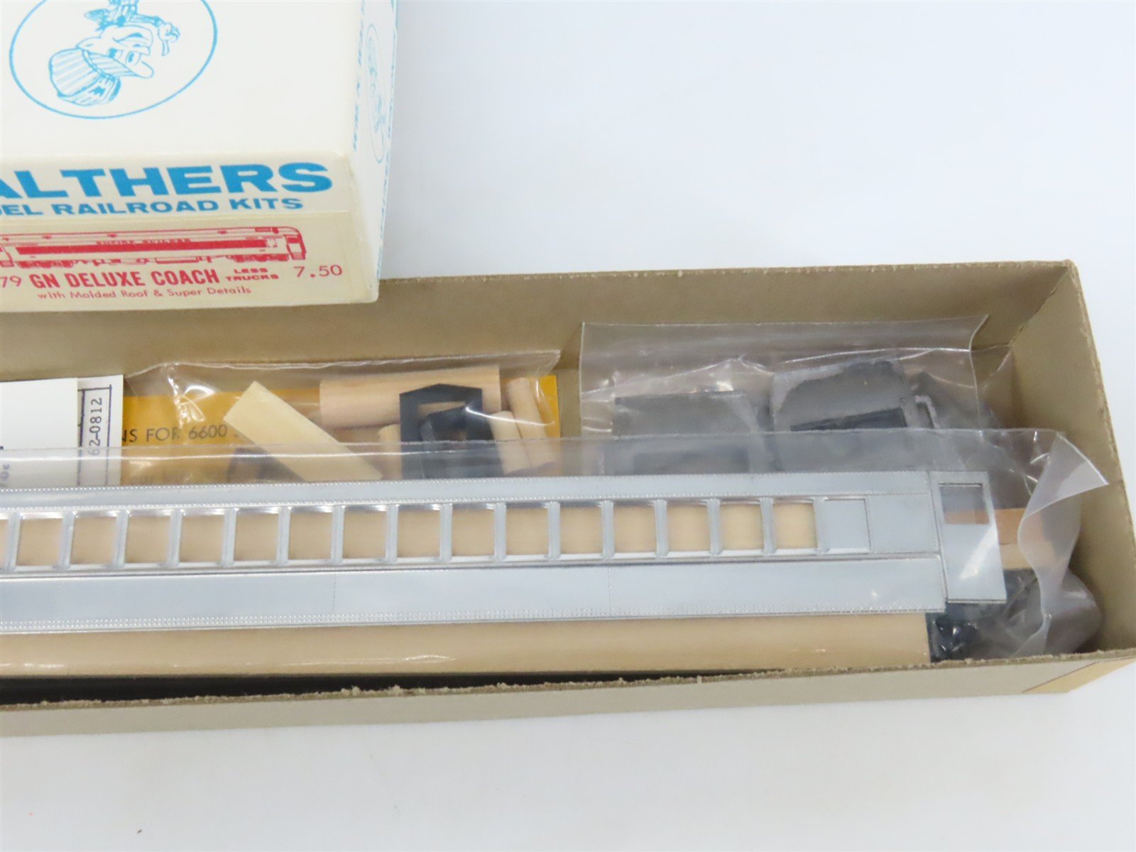 HO Walthers Kit #6679 Undecorated GN 